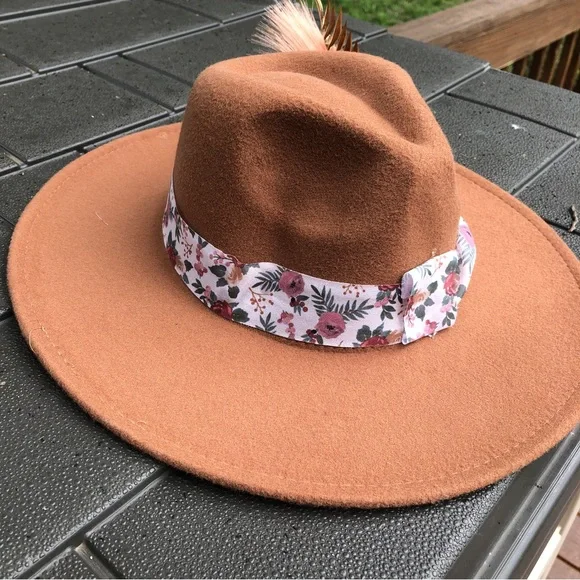 Brand new, handmade floral boho felt hat - Picture 3 of 3